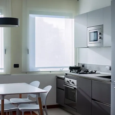 Design And Wellness With Pool And Gym * Milaan