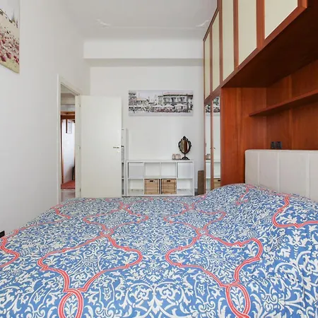 Romantic Close To Fondazione Prada Apartament