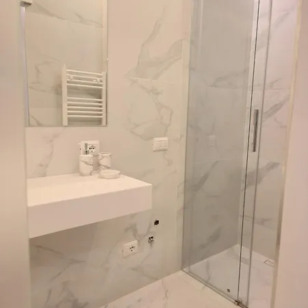 Chic Liberty Flat In Porta Venezia Center, Subway 1 Min, Ac, Wifi Lägenhet