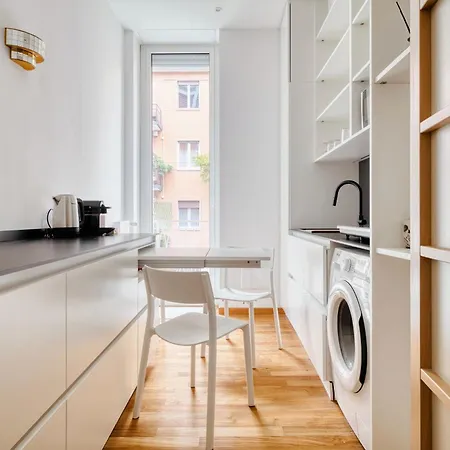 Just Urban - Exclusive 1br Center With Balcony ミラノ