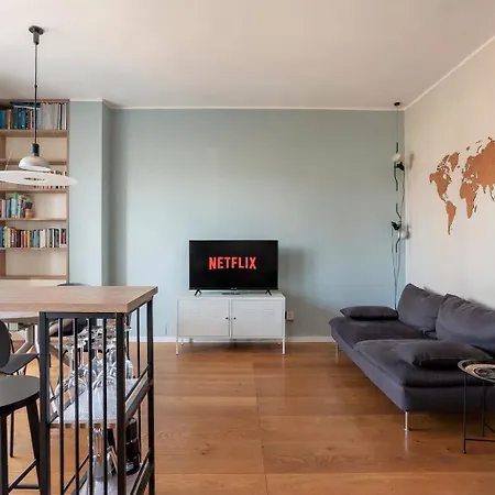 The Luxe Station Apartment Mailand