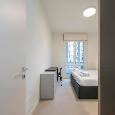 Apartmán I-host - Modern 1br With Balcony Near Sempione Milán