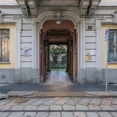 Daire Bright Top-floor With Private Terrace Milano