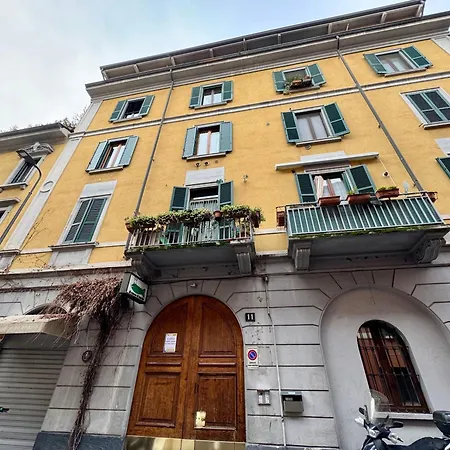 Loft Di Via Gluck Con Terrazzo Appartement Milaan