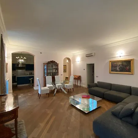 Apartman Chandelier - Center Milánó