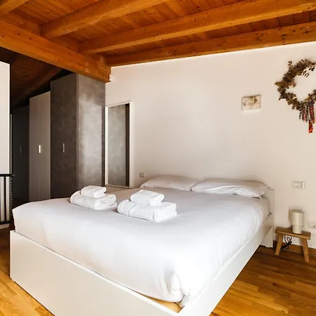 Apartamento Just Urban - Design Loft 2 Bathrooms And Balcony - 9 Min M4 Duomo