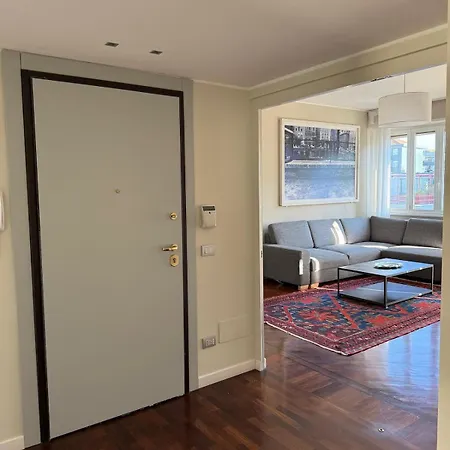Апартаменты Bright House Between Navigli And Parco Solari