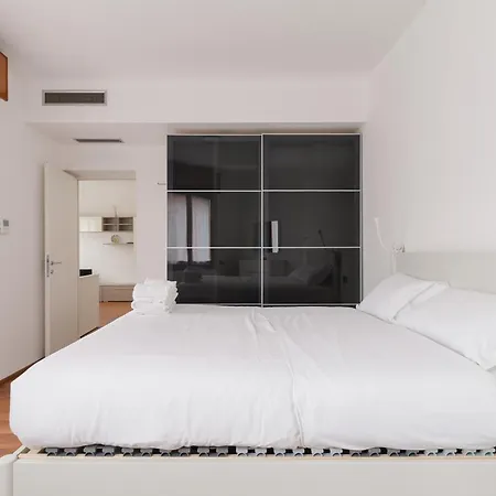 Guesthost - Cozy In Citta Studi Appartement