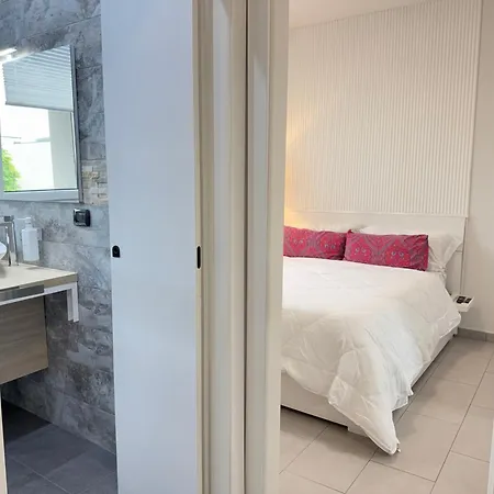 Apartmán 10 Minutes From Fiera With Large Terrace *
