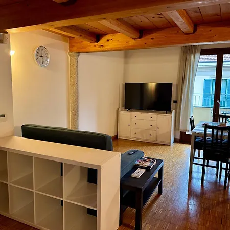 Appartement Loft Di Via Gluck Con Terrazzo *