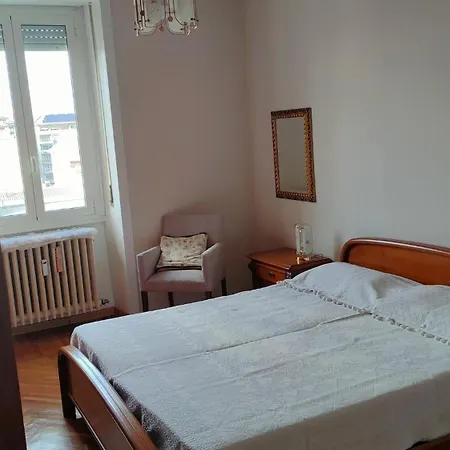 Beautiful Floor House With View In The Center! * Milaan