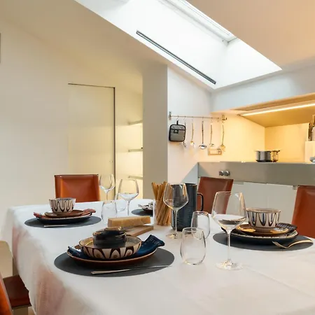 Guesthost - 500sqm Luxury With Spa, Gym, Terrace, Game & Garage * Μιλάνο