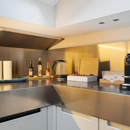 Guesthost - 500sqm Luxury With Spa, Gym, Terrace, Game & Garage Μιλάνο