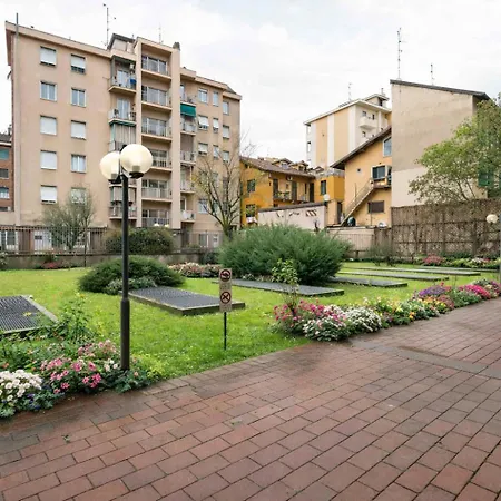 Private Parking - Stylish Navigli Loft Milánó