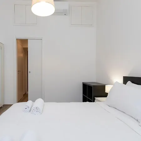 Daire M1 M2 A Short Walk From The Subway *