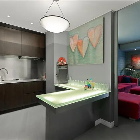 Апартаменты Modern And Particular In The Center