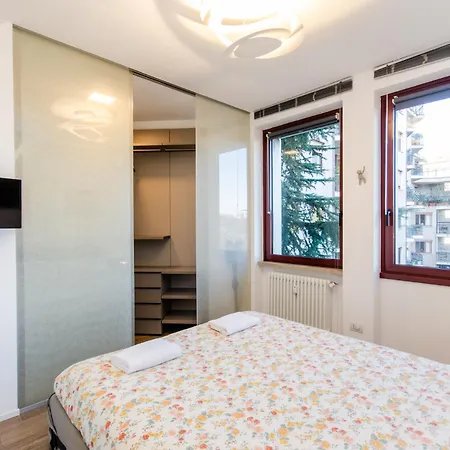 Apartment Anfossi Home, In Porta Romana, Design E Comfort, Con Grande Terrazza Privata, Vista Parco