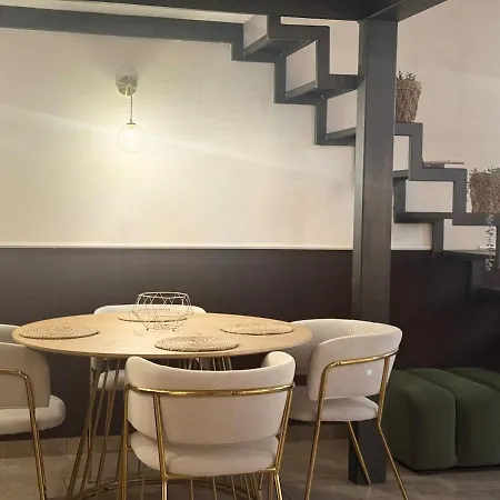 Acasadiimma Loft Elegante A 2 Min Da Metropolitana Porta Romana Con Wifi, Corte Interna 아파트