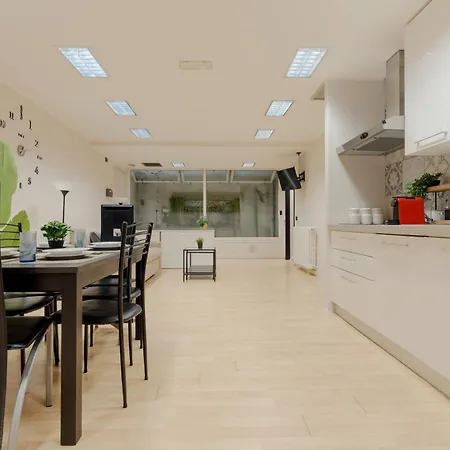 Appartement Urban Loft With Pool Table - M3 And Train Station - Duomo In 10 Min *