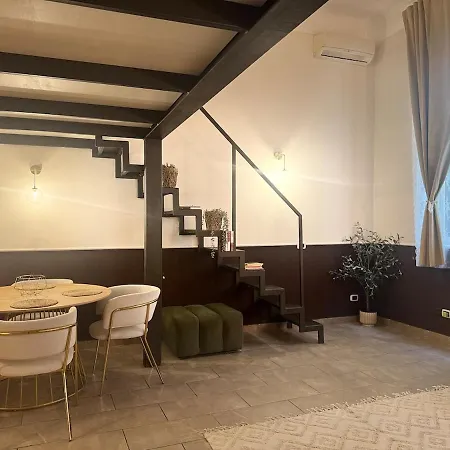 아파트 Acasadiimma Loft Elegante A 2 Min Da Metropolitana Porta Romana Con Wifi, Corte Interna