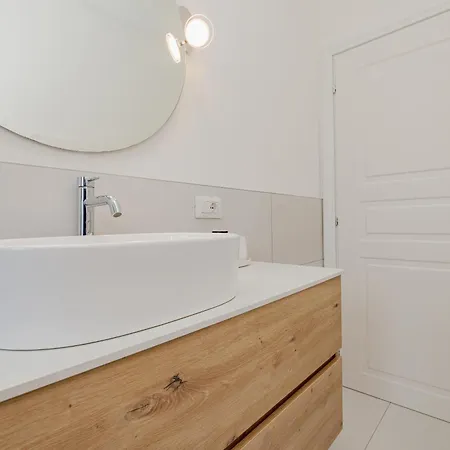 Modern One-bedroom With Terrace - Naviglio Martesana Daire Milano