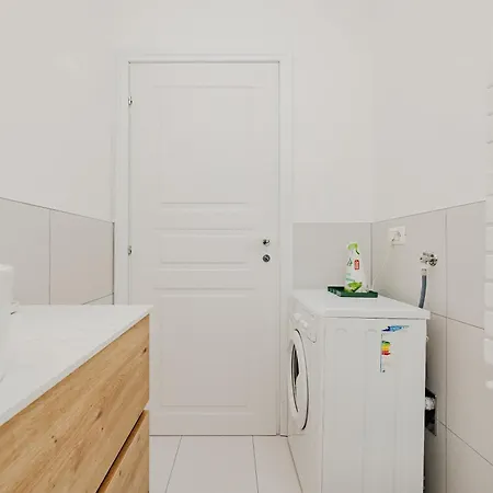Modern One-bedroom With Terrace - Naviglio Martesana Daire Milano