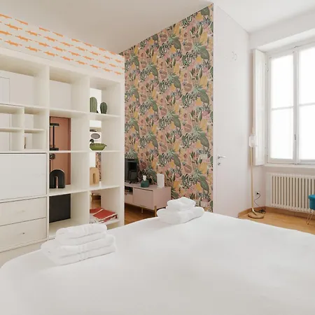 Guesthost - La Casa Di Luca Appartement *