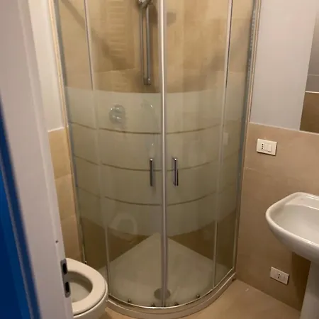Attico Piano 11, 3 Camere, 2 Bagni, - Cucina Apartmán