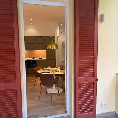 Appartement Premium Duomo Metro1, Comolake Trains11