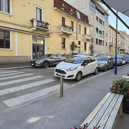 Apartment Artstay - San Raffaele, Near Metro M1, Ac Mailand