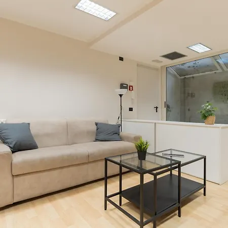 Appartamento Urban Loft With Pool Table - M3 And Train Station - Duomo In 10 Min Milano