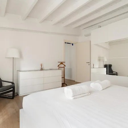 Apartman Guesthost - Cozy Porta Vittoria Area Milánó