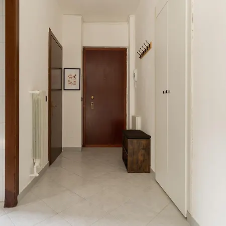 Guesthost - Cozy Near San Siro