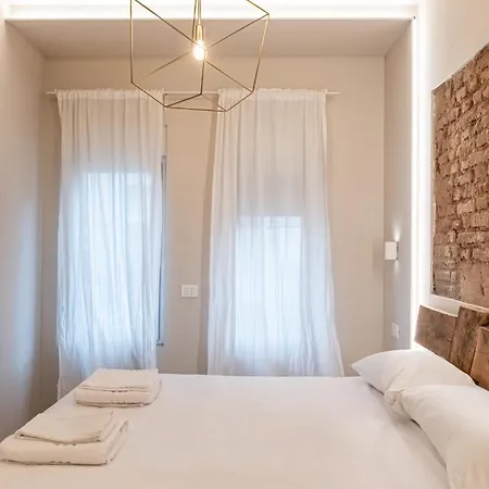 Ht Maison Angera Apartamento Milán
