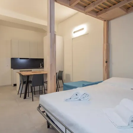 Daire Duomo M5 A Stone's Throw From The Subway Milano