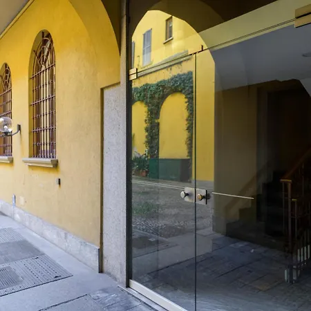 Borromei, 11 - Eleganza In Pieno Centro Apartamento *