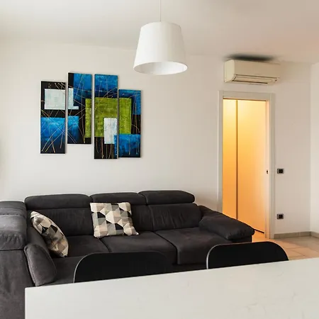 Appartement Youhosty-mezzofanti 24 *