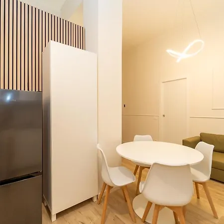 Elegant In The Center With Smarttv Wifi شقة ميلان