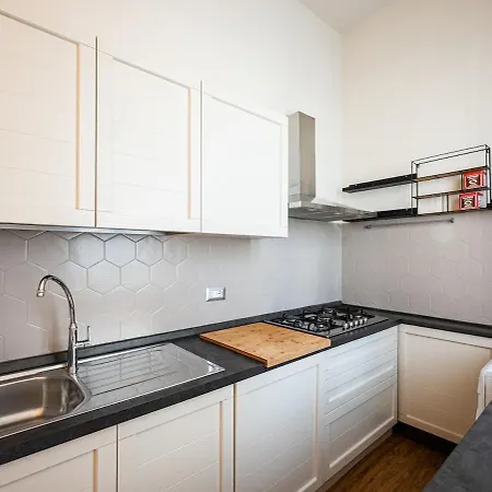 Appartement Elegant 3br 15 Min Walk To The Duomo, 2 Min To Sempione *