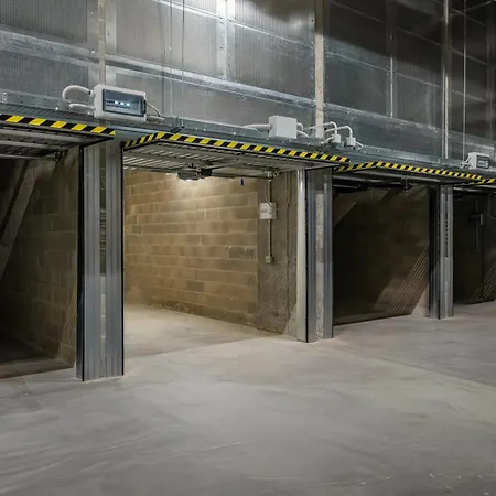Uptown Nest - Terrazzo Privato E Garage 아파트 *