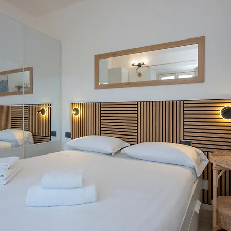 Bright Top-floor With Private Terrace アパート *