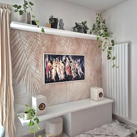 Flat Isola - New Opening *