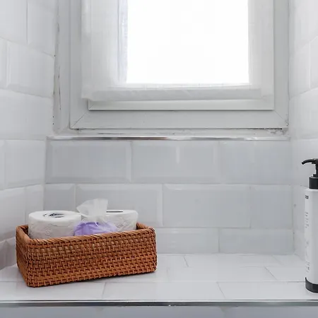 Luxury 2-bedroom Station ميلان
