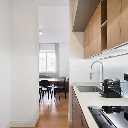 Easylife - - Modrone 6 - Duomo Apartman Milánó