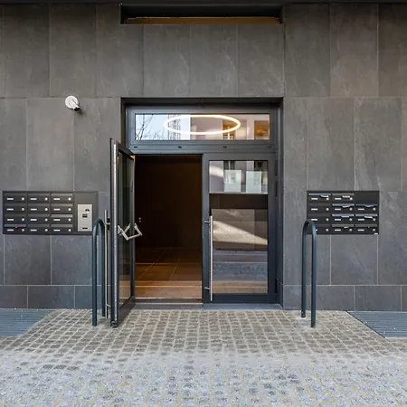 Uptown Nest - Terrazzo Privato E Garage *