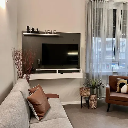 Leone 44 Fd Metro Tolstoi *