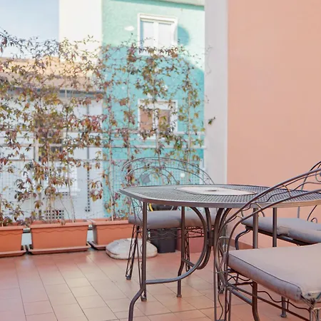 Modern One-bedroom With Terrace - Naviglio Martesana *