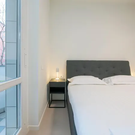 I-host - Modern 1br With Balcony Near Sempione Apartmán *