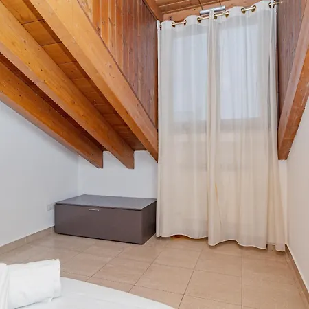 Bnbest Tricolore 6 Pax 140 Sqm Lejlighed *
