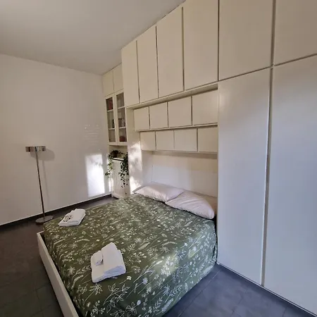 דירה Navigli Elegant With Park View *